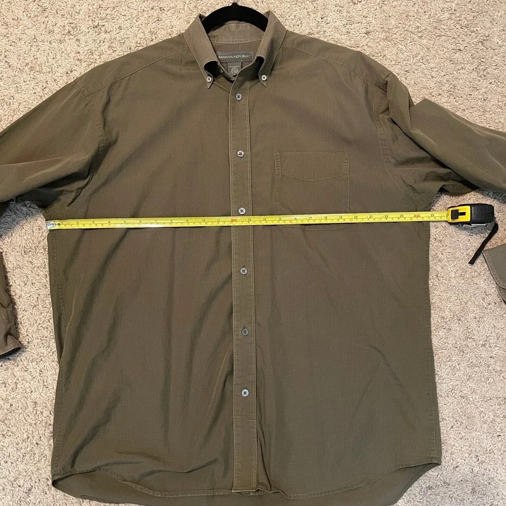 Banana Republic Shirt Mens Large 100% Cotton Olive Green Long Sleeve Button Down